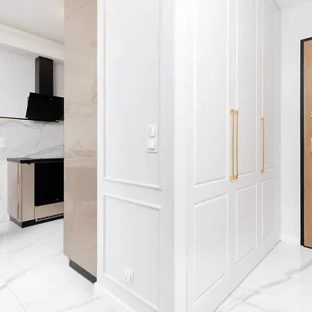 Plac Unii Srodmiescie By Renters Prestige * 그디니아